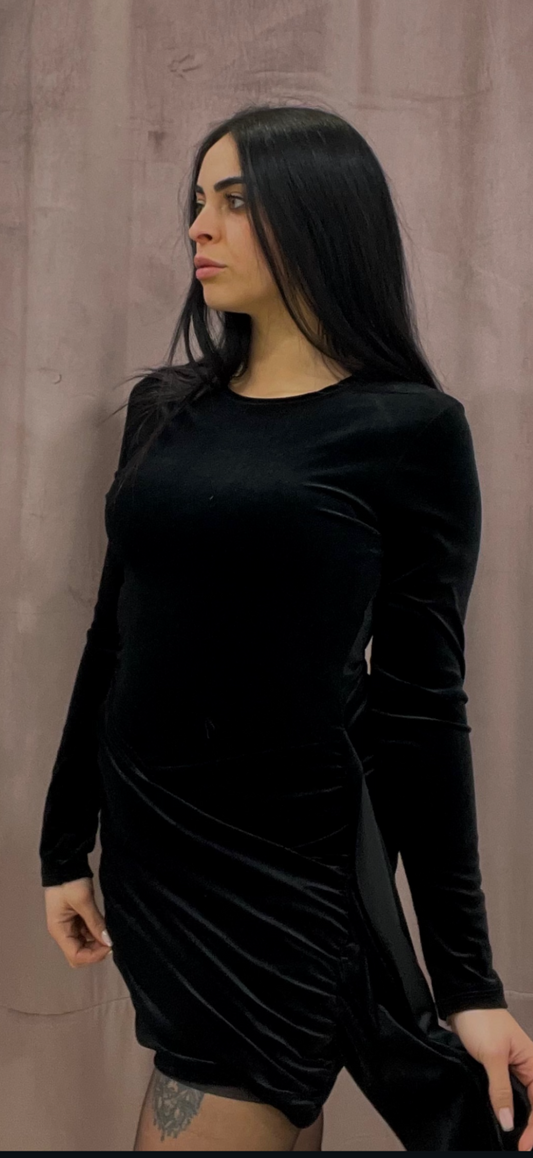 VESTITI